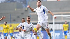 Liberecký úto�ník Imad Rondi� slaví vít�zný gól v utkání s Teplicemi.