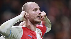 Michael Krmen�ík ze Slavie b�hem utkání proti Plzni