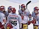 Radost hokejist Hradce. Zleva Bohumil Jank, Ale Jergl, Filip Pavlík, Kevin...