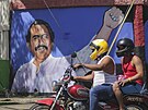 Prezidentské volby v Nikaragui. Na plakátu vlevo Daniel Ortega usilující o svj...