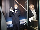 Policejn� eskorta p�ivezla do Vlastiv�dn�ho muzea v Olomouci kyle�ovick�...