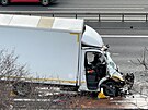 Sráka dvou nákladní vozidel na D1 na okraji Prahy (3. listopadu 2021)