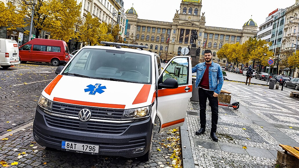 Redakto�i Metra si vyzkou�eli, jak v Praze chutná chlebí�ek �idi��m sanitky.