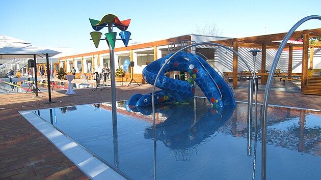 V t�ebo�sk�ch L�zn�ch Aurora uspo��dali den otev�en�ch dve��. N�v�t�vn�k�m p�edstavili nov� vybudovan� vodn� sv�t s n�kolika baz�ny.