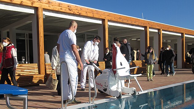 V t�ebo�sk�ch L�zn�ch Aurora uspo��dali den otev�en�ch dve��. N�v�t�vn�k�m p�edstavili nov� vybudovan� vodn� sv�t s n�kolika baz�ny.