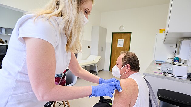 Jedn�m z o�kovac�ch m�st ve Zl�nsk�m kraji je centrum v Luha�ovic�ch, kter� zaji��uje Klinika reproduk�n� medic�ny a gynekologie ve Zl�n�.