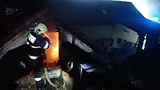 Hasiči zasahovali u požáru rodinného domu v Ludkovicích na Zlínsku.