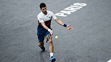 Srbský tenista Novak Djokovi na olympijských hrách v Tokiu - ilustraní foto. 