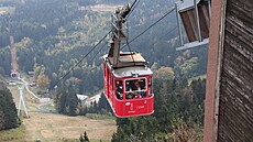 Kabinová lanovka u turisty na Jetd nevyveze.