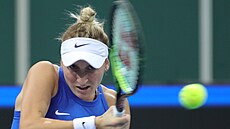 Markéta Vondrouová bhem zápasu proti Nmce Andree Petkovicové v praské O2...