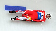 Polský sáňkař Mateusz Sochowicz při závodu v Oberhofu.