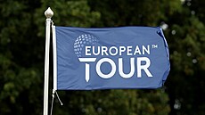 Vlajka s logem golfové série European Tour.
