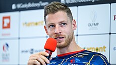 Bobista Dominik Dvo�ák na tiskové konferenci