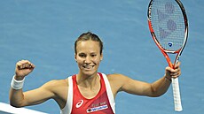 výcarská tenistka Viktorija Golubicová se raduje z výhry nad Nmkou Andreou...