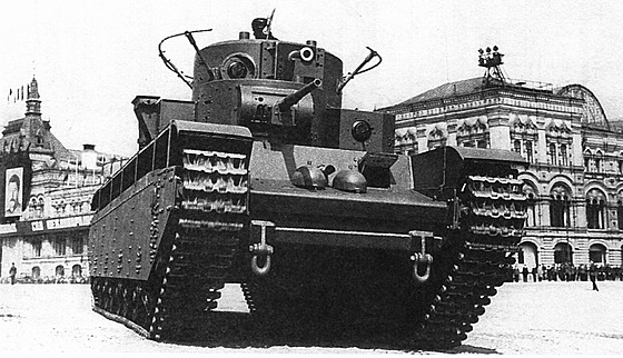 Tký tank T-35