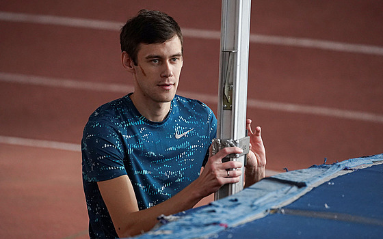 Ruský výka Danil Lysenko pi tréninku.