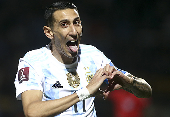 Ángel Di María z Argentiny slaví svj gól proti Uruguayi.