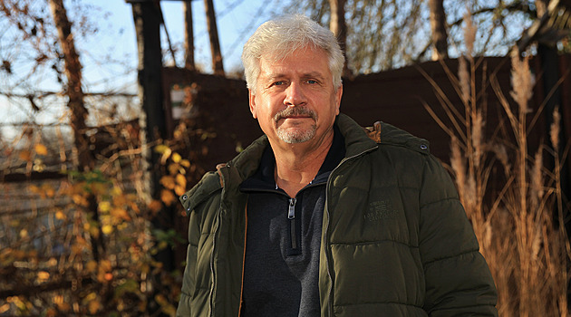 Petr Orel zachraňuje orly už 20 let. Vrací se do přírody navzdory člověku, říká