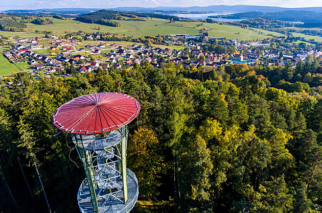 Aby obchod zapadl do městečka u Lipna, bude mít sedlovou střechu a park
