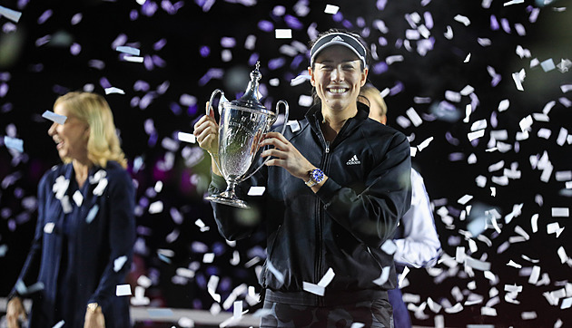 Bývalá wimbledonská šampionka Muguruzaová se pochlubila narozením syna