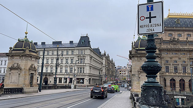 Za vjezd do centra Prahy zaplatíte dvě stovky. Novinka má platit od ledna