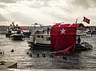 Istanbultí námoníci vyvsili vlajky na výroí úmrtí prvního tureckého...