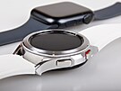 Samsung Galaxy Watch4 Classic a Apple Watch Series 7