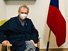 Prezident Milo Zeman v Ústední vojenské nemocnici v Praze (17. listopadu 2021)