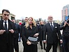 Slovenská prezidentka Zuzana aputová pichází na poslední rozlouení s Mekym...