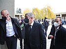 Andrej Babi pichází na poslední rozlouení s Mirem birkou (19. listopadu...