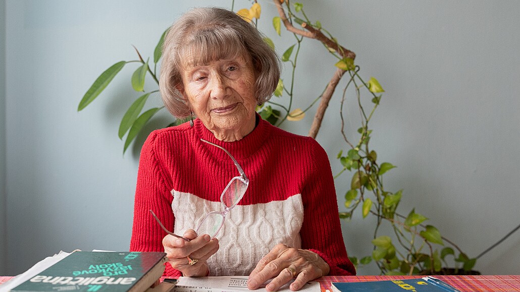 Jarmila Stibicová podepsala Chartu 77, mnohokrát ji zatkla a poni�ovala StB.