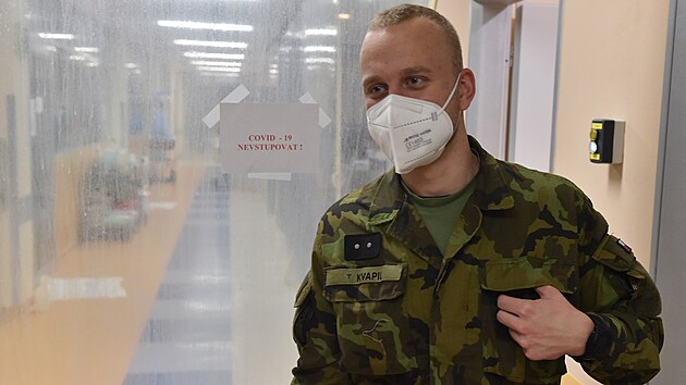 V beclavsk nemocnici zaali pomhat vojci s pacienty s nemoc covid-19. (18. listopadu 2021)