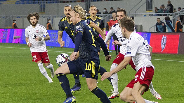 Fotbalist vdska pekvapiv podlehli v kvalifikaci MS 0:2 Gruzii a zkomplikovali si boj o postup. M krot zlonk Emil Forsberg.