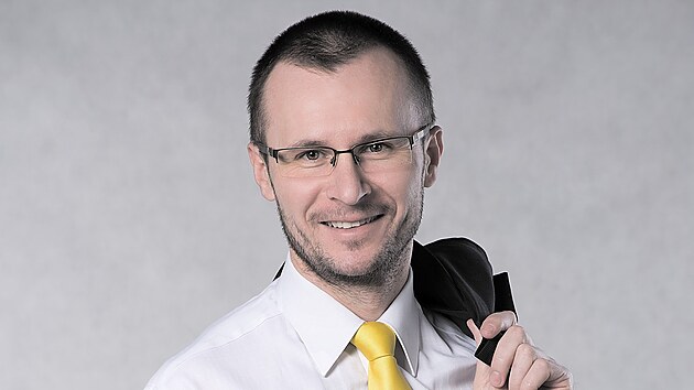 Zdeněk Nekula pochází z Těšetic na Znojemsku, které jako starosta vede už třetí volební období. Členem lidovců je od roku 2007. Dříve pracoval v bankovním sektoru.