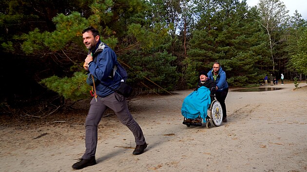 Tm strvil na expedici trnct dn vetn cest. Na objevovn ernobylu a oputnho msta Pripja mli tyi dny.