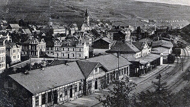 Stanice Kraslice na dobov pohlednici