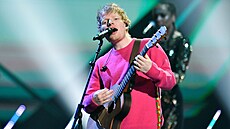 Ed Sheeran bhem svého vystoupení v Budapeti na MTV Europe Music Awards. (14....