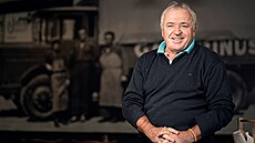 Se�li jsme se v jeho hospod� Kozlovna v pra�ských �imicích. Místní �tamgasti...