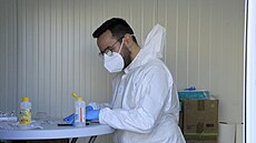 Testování na koronavirus v portugalském Lisabonu (5. listopadu 2021)