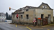 Takto vypadaly demoliní práce ve svátek 17. listopadu. ást areálu u byla...