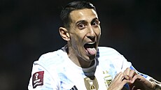 Ángel Di María z Argentiny slaví svj gól proti Uruguayi.