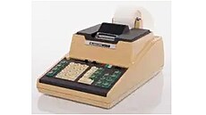 Kalkulátor s tiskárnou Busicom 141-PF, pro který vznikl první čip Intelu.