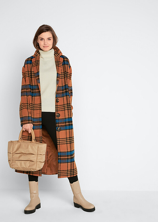 Fotogalerie: I pro zimní kabáty mají aktuální módní trendy několik tipů na  top modely, a to...