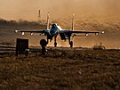 Ukrajinské vojenské letouny startují bhem manévr v Mykolajivské oblasti na...