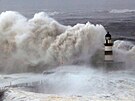 Britské ostrovy zasáhla zimní boue nazvaná Arwen. (27. listopadu 2021)