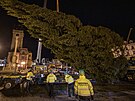 Na Staromstsk nmst dorazil vnon strom z Jablonecka. (23.11.2021)