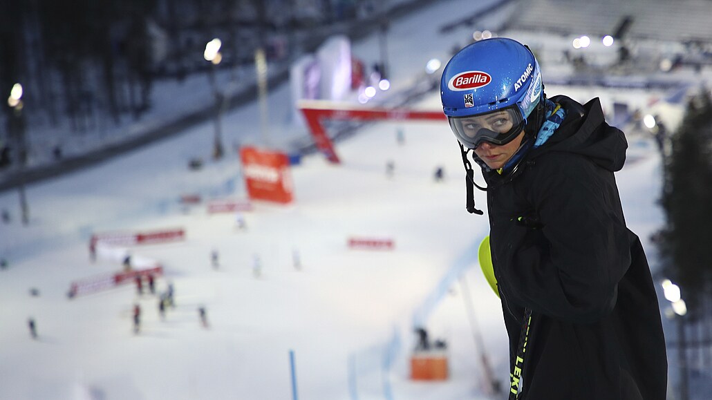 Mikaela Shiffrinová ped startem slalomu v Levi.