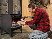 Krbová kamna slou�í jako ideální zdroj tepla hlav� v p�echodových obdobích, kdy...