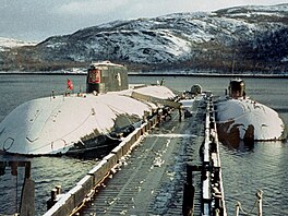 Ruská jaderná ponorka Kursk na snímku z ledna 2000.