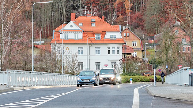 Oteven novho Dvorskho mostu v Karlovch Varech. (22. listopadu 2021)